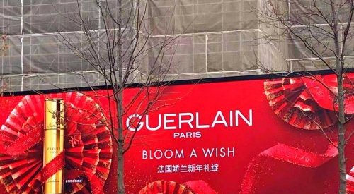 In Shanghai, beauty got a bit of colour back for the Chinese New Year!