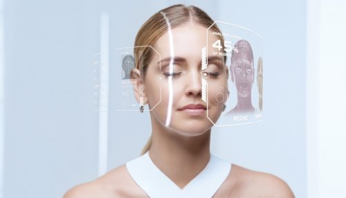 « La beauté du futur sera physique et digitale », Camille Kroely, L'Oréal