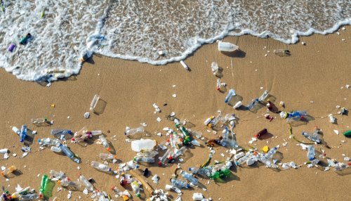 Nouveau record de pollution plastique dans les océans, selon une étude