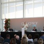 City of Miami Beach Mayor Dan Gelber makes remarks at Cosmoprof North America Miami signing celebration (Photo: Informa Markets)